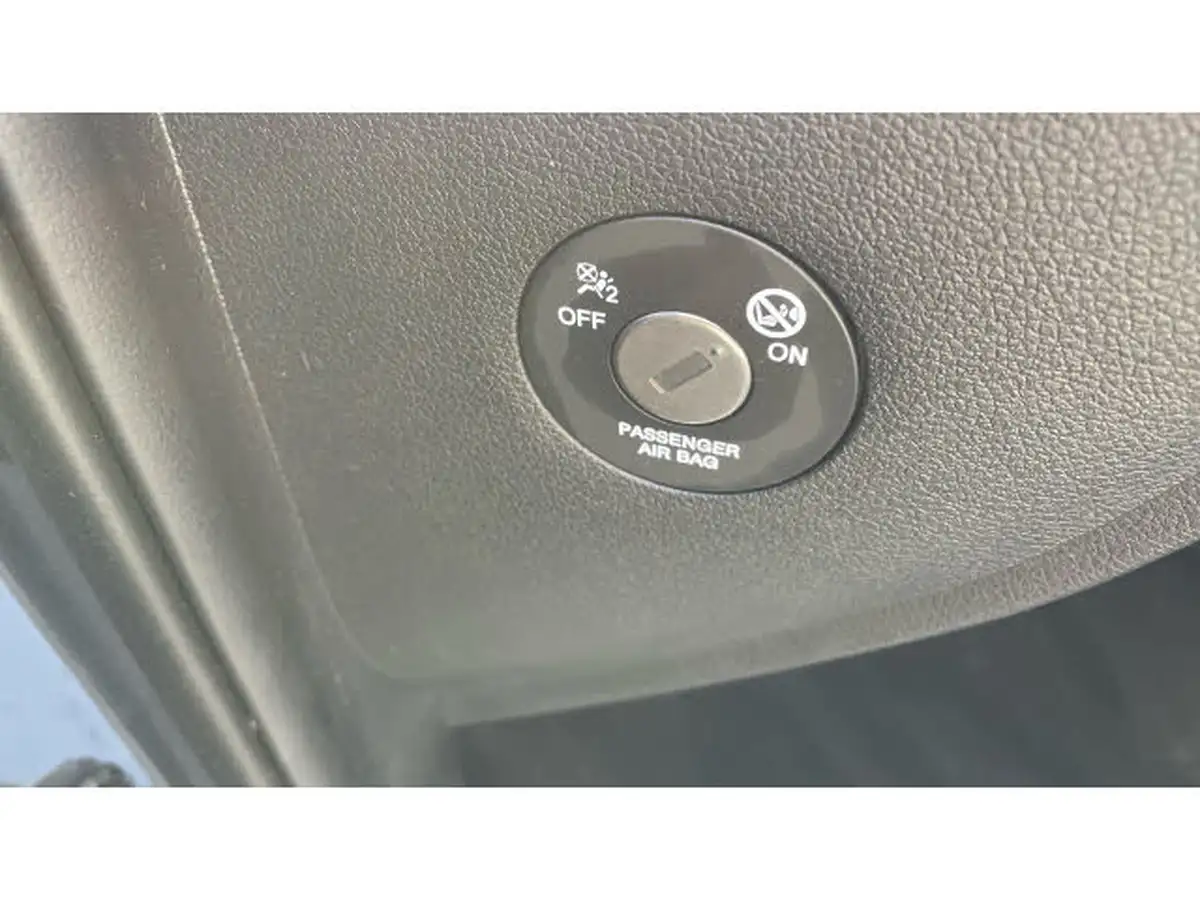 2021-hyundai-i20-10-t-gdi-se-connect-eclutch-imt-big-14