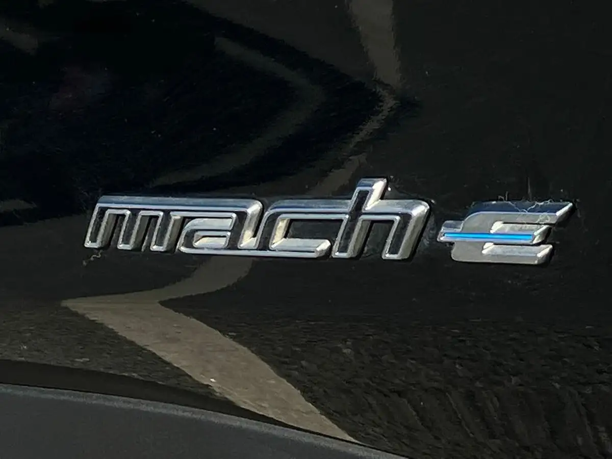 2024-ford-mustang-mach-e-e-select-268ps-tech-big-45