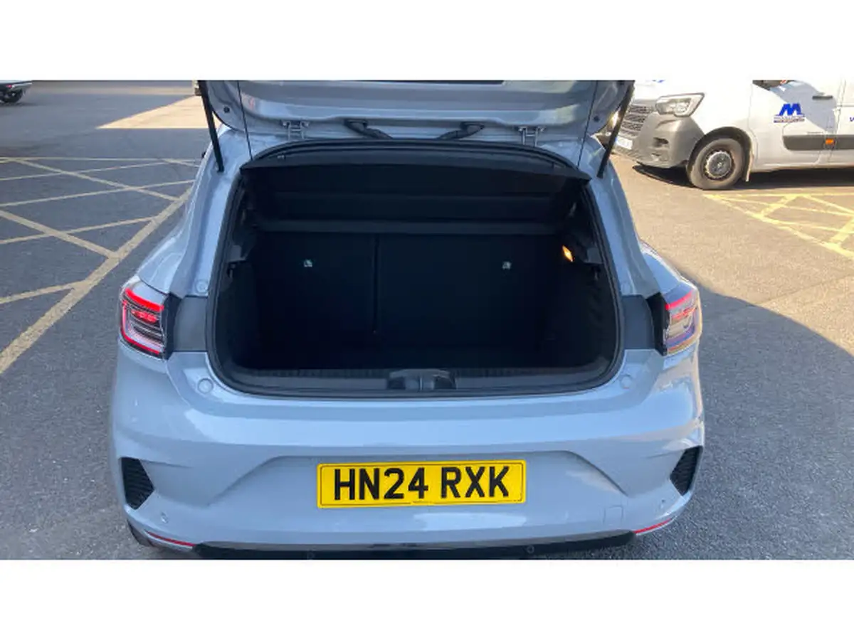 2024-renault-clio-16-techno-big-3