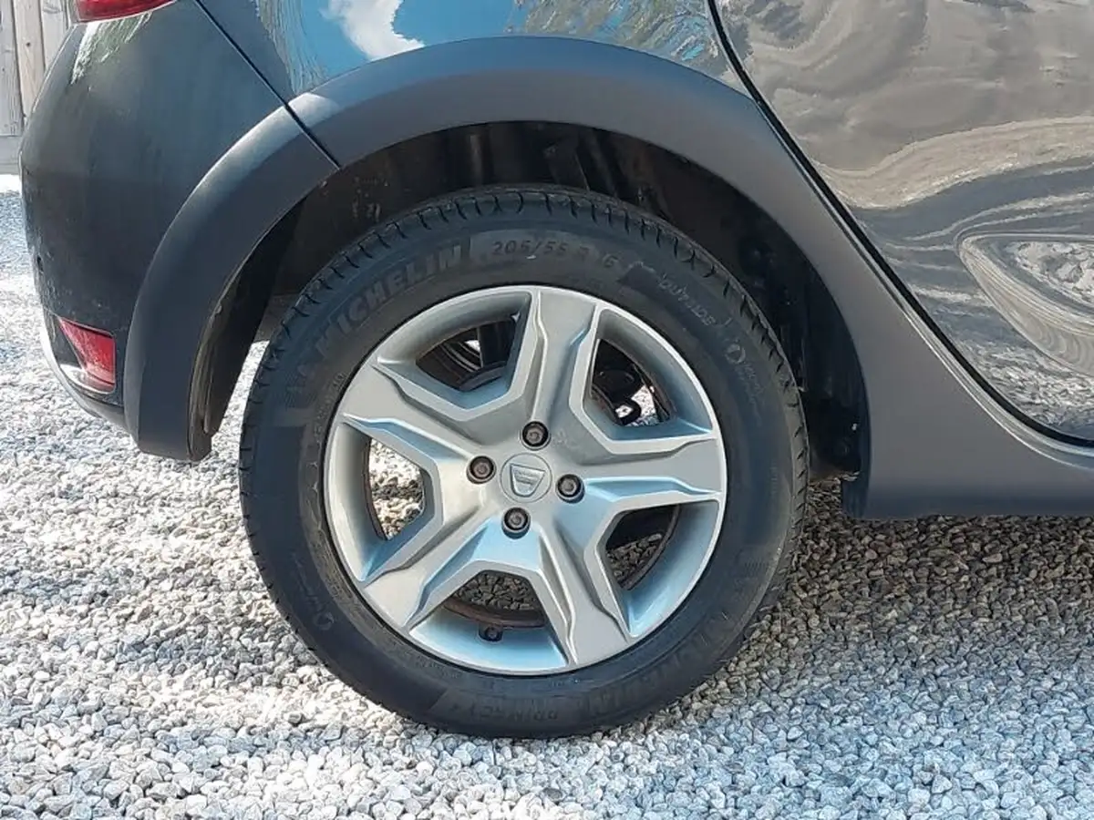 2021-dacia-sandero-stepway-09-tce-comfort-big-11