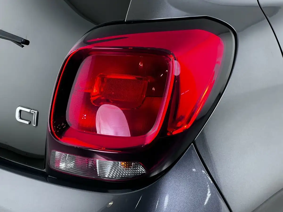 2021-citroen-c1-10-vti-shine-5d-big-7
