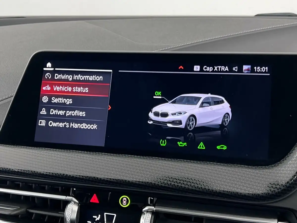 2021-bmw-1-series-15-118i-sport-lcp-big-28