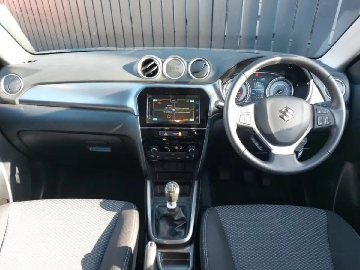 2022-suzuki-vitara-14-boosterjet-sz-t-big-2