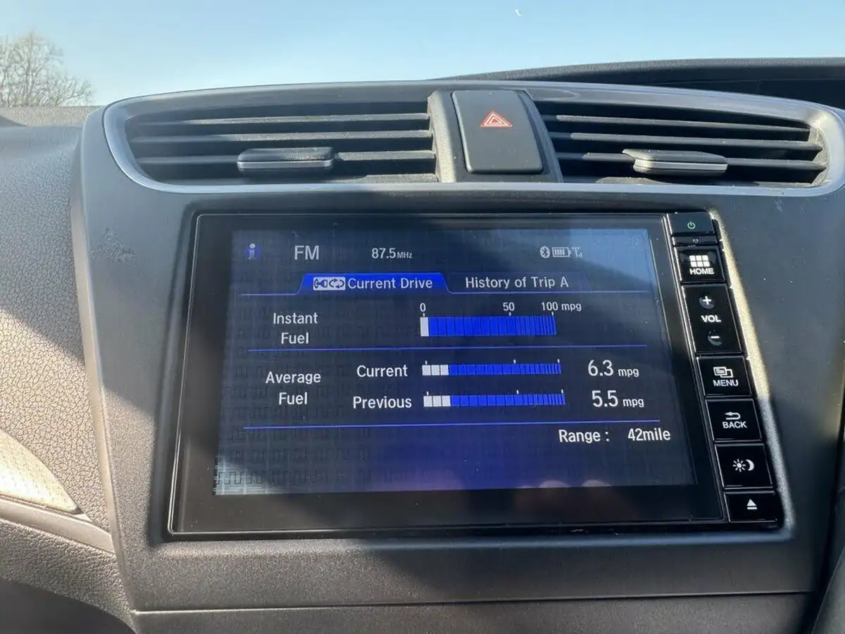2017-honda-civic-18-i-vtec-se-plus-navi-hatchback-auto-big-54