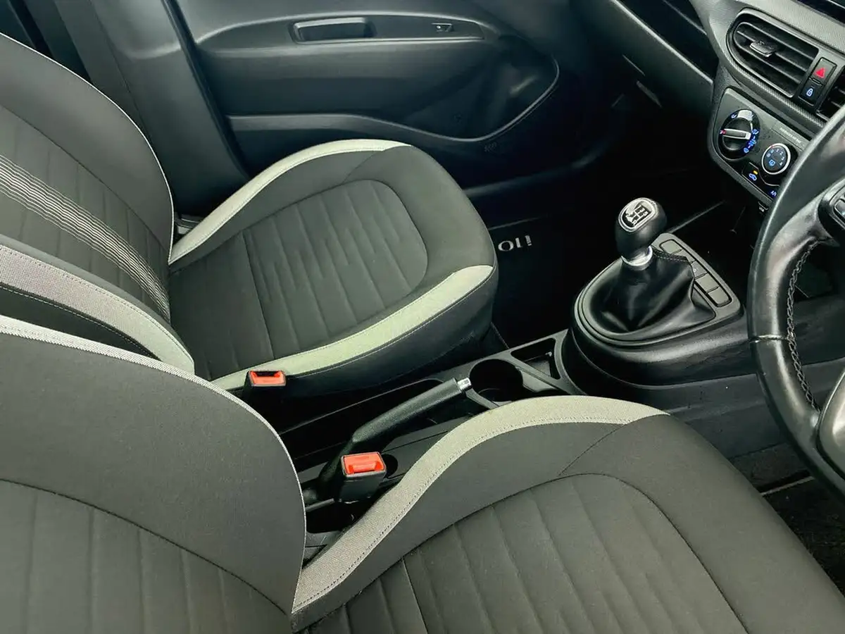 2021-hyundai-i10-10-se-connect-big-22