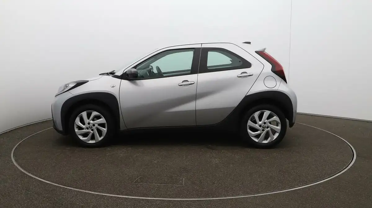 2023-toyota-aygo-x-10-vvt-i-pure-big-56