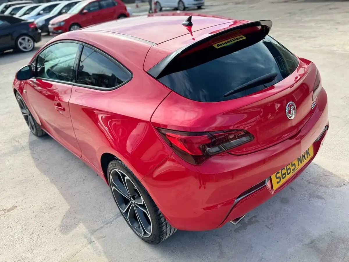 2015-vauxhall-gtc-20cdti-limited-edition-16v-ss-big-11