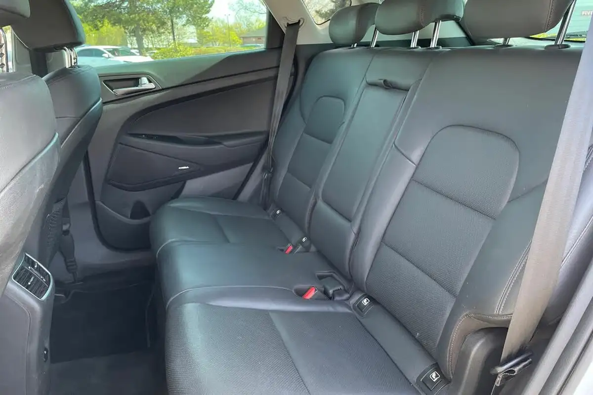 2019-hyundai-tucson-16crdi-premium-115ps-48-volt-hybrid-big-12