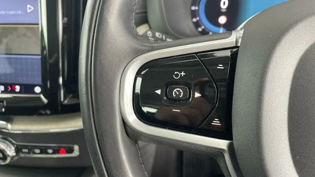 2021-volvo-xc60-20td-b4-inscription-awd-big-22