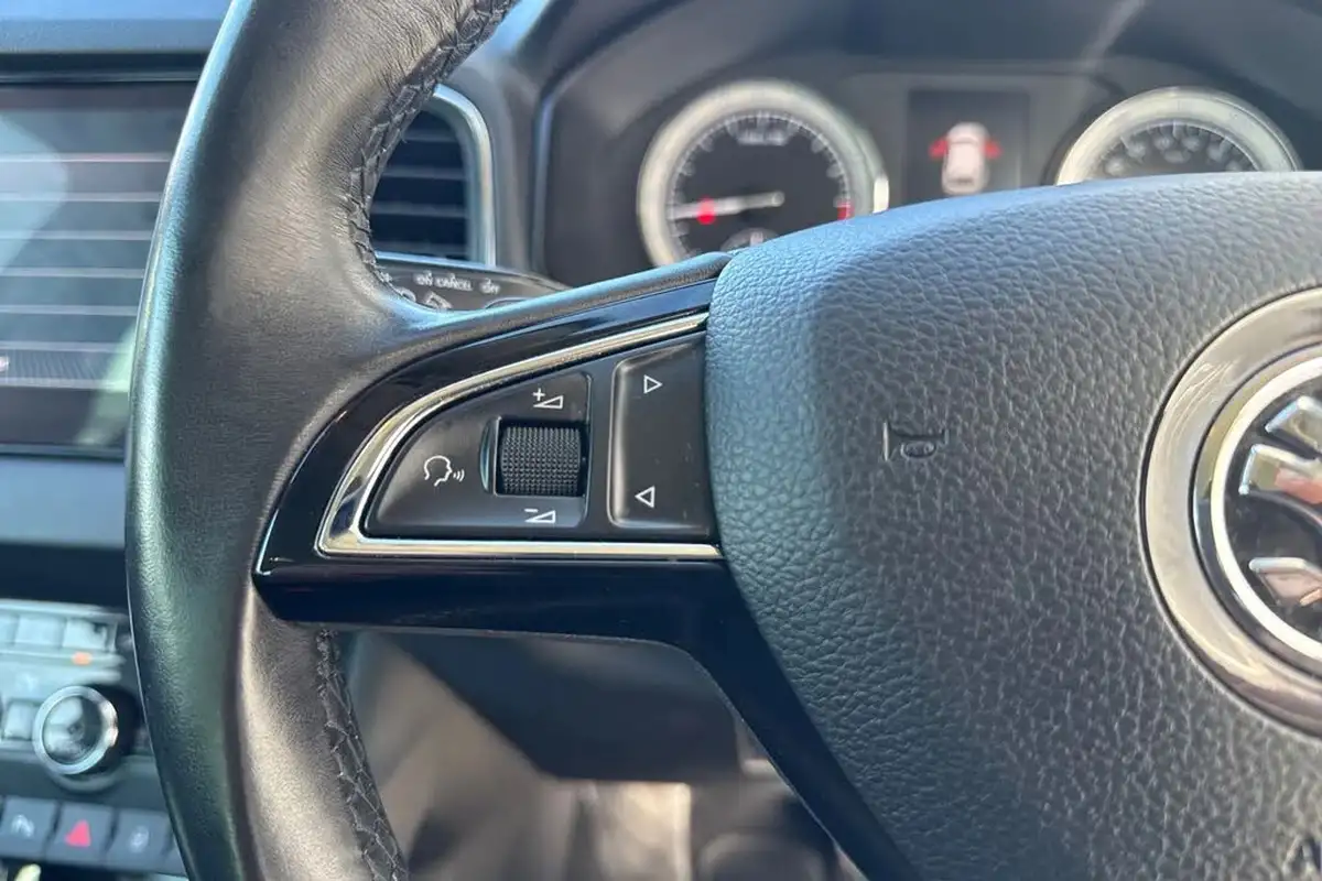 2020-skoda-karoq-20tdi-se-l-150ps-4x4-dsg-big-50