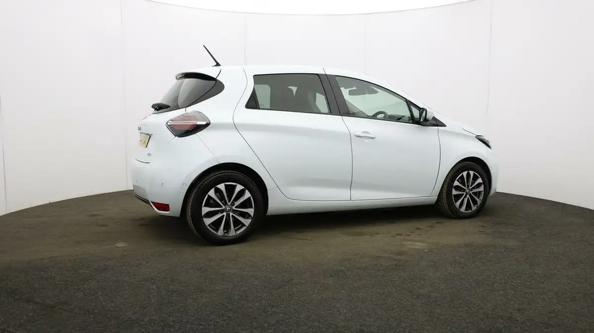 2021-renault-zoe-e-gt-line-big-48