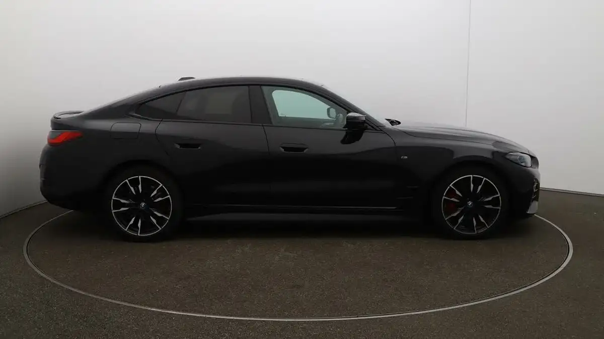 2022-bmw-i4-e-m50-big-45