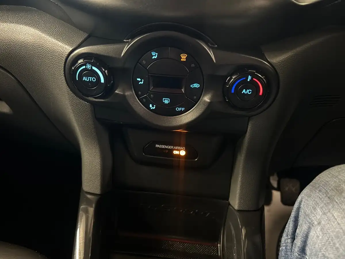 2014-ford-ecosport-15tdci-titanium-x-pack-big-21