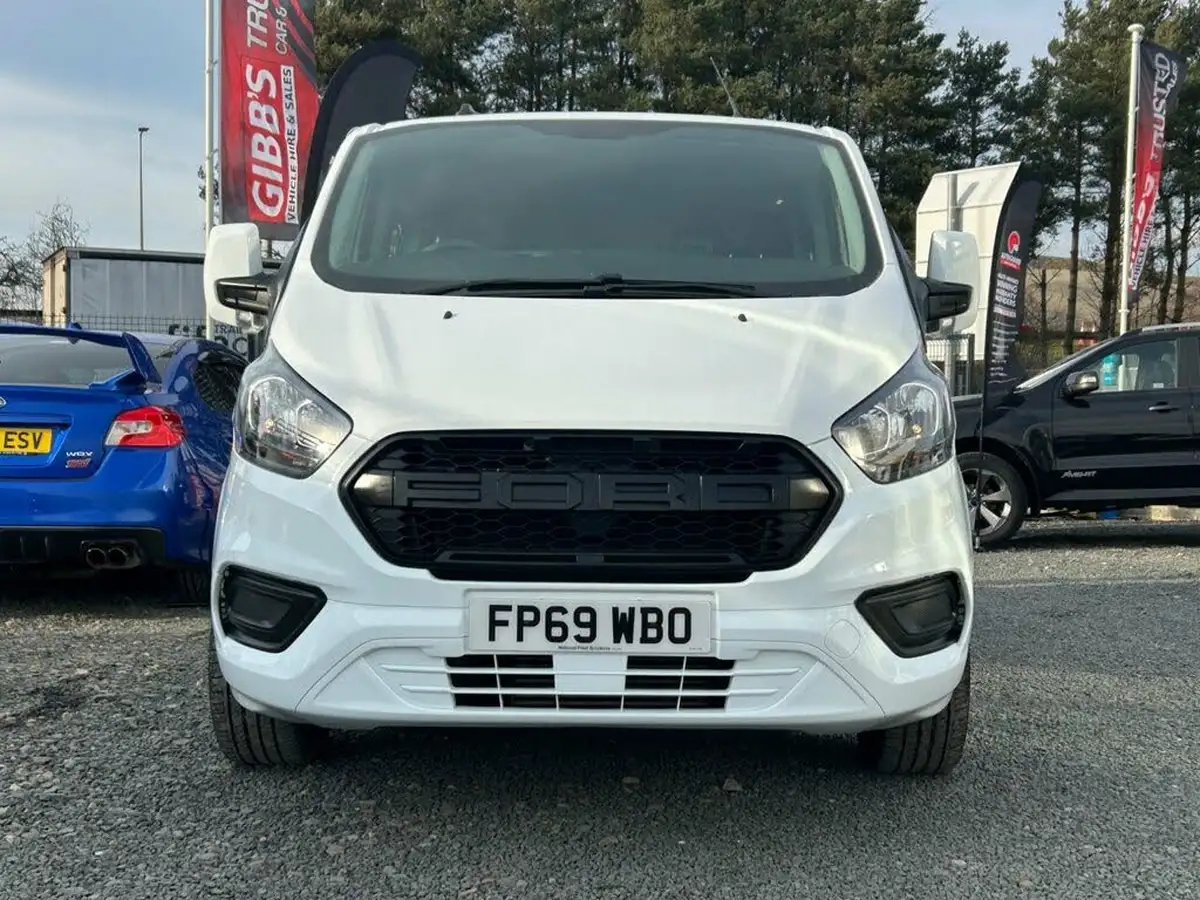 2019-ford-transit-custom-20tdci-300-l1h1-leader-105pseu6dt-double-cab-in-van-big-9