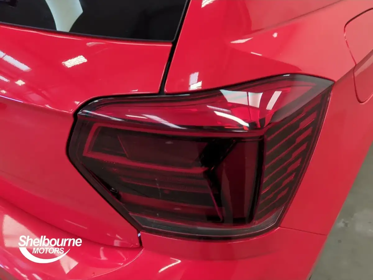 2021-volkswagen-polo-10-match-big-23