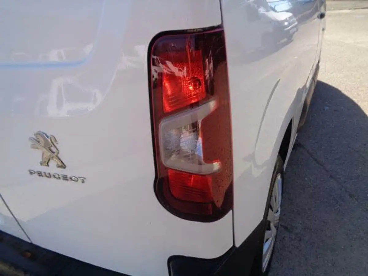 2021-peugeot-partner-15-bluehdi-1000-professional-100ps-eu6dt-panel-big-12