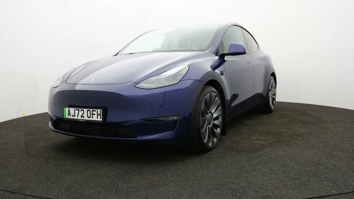 2022-tesla-model-y-e-performance-big-53