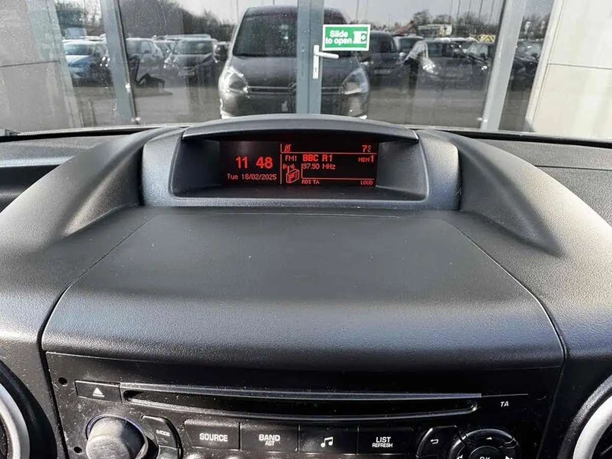 2018-citroen-berlingo-16bluehdi-multispace-feel-100ps-big-33