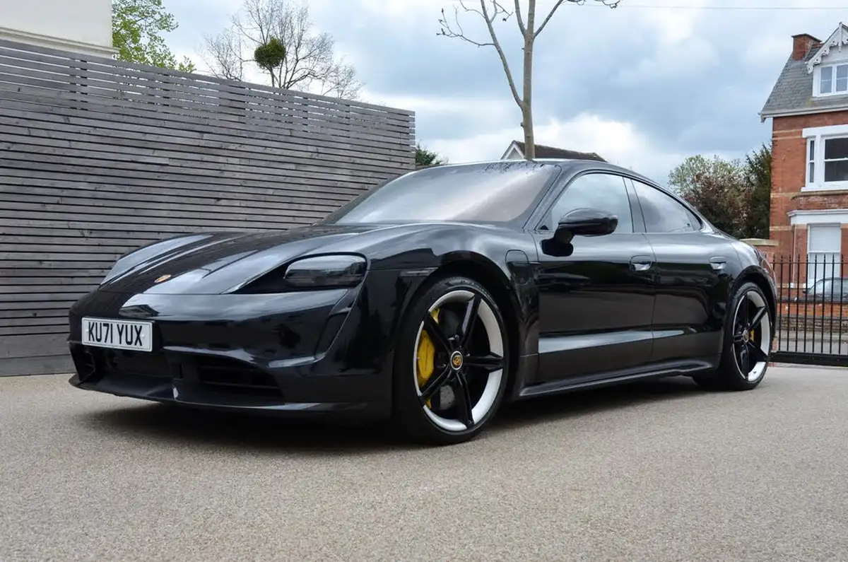 2021-porsche-taycan-e-turbo-s-performance-battery-plus-big-0