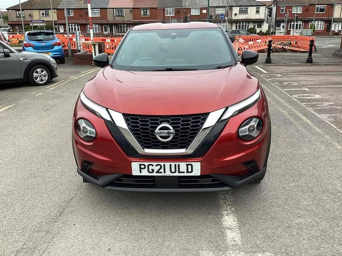 2021-nissan-juke-10-dig-t-n-connecta-big-12