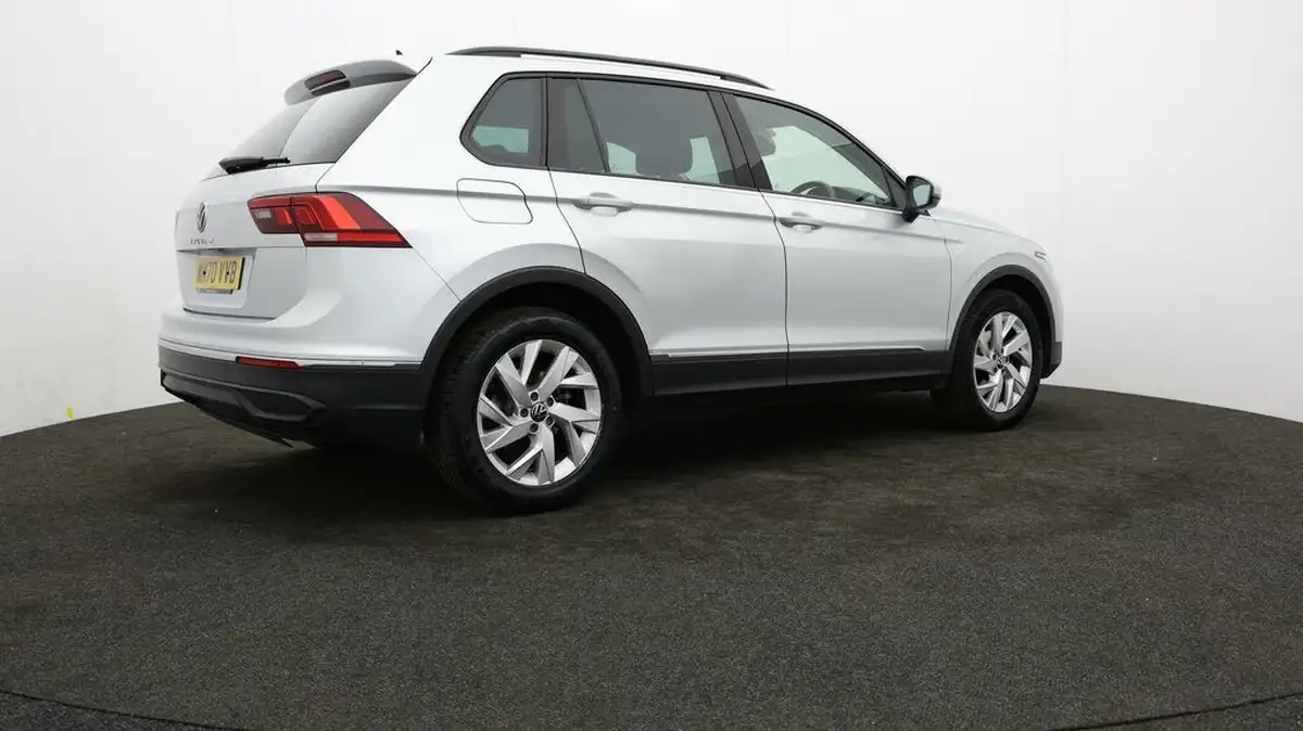 2021-volkswagen-tiguan-15-tsi-life-150ps-dsg-big-25