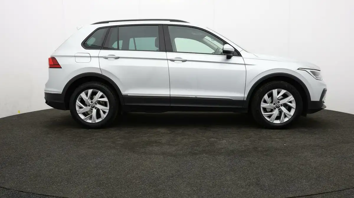 2021-volkswagen-tiguan-15-tsi-life-150ps-dsg-big-7