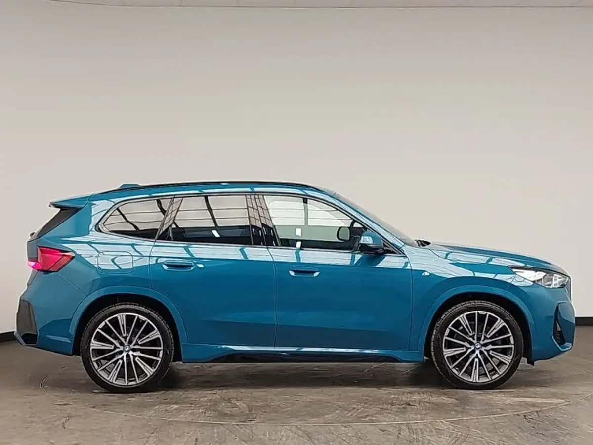 2023-bmw-ix1-e-xdrive30-m-sport-pro-packtech-plus-pack-big-2
