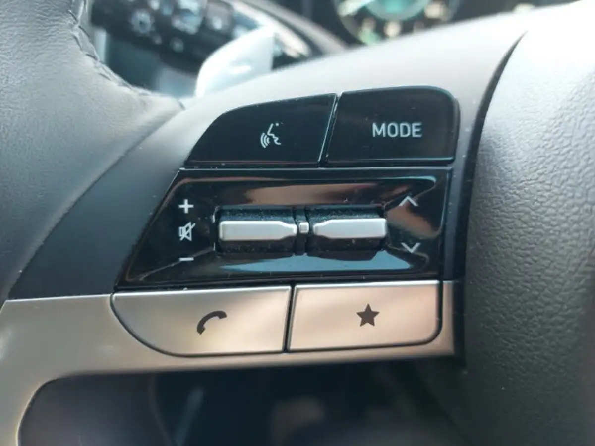 2023-hyundai-tucson-16-t-gdi-premium-230ps-hybrid-auto-big-14
