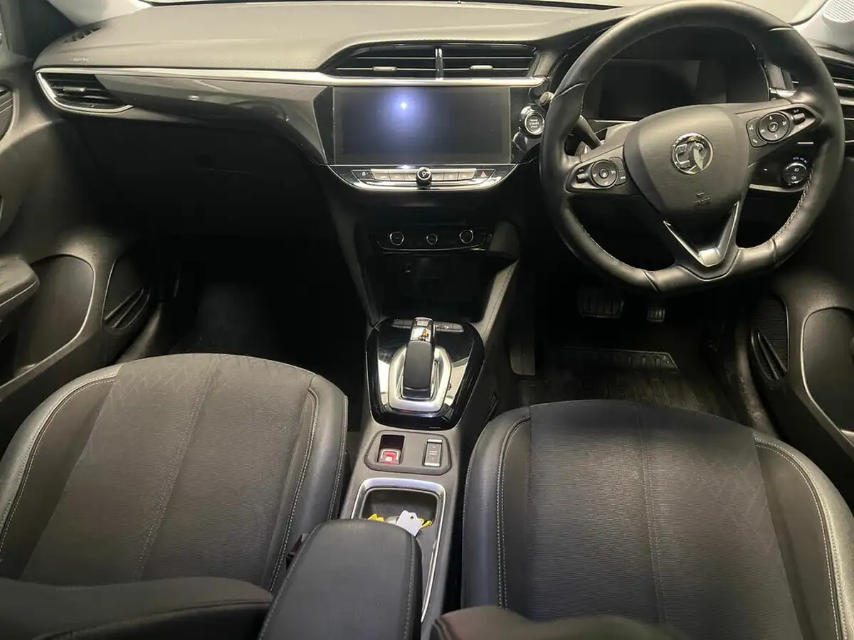 2020-vauxhall-corsa-e-elite-nav-74kw-big-2
