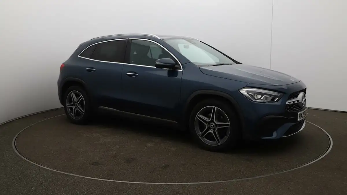2022-mercedes-benz-gla-class-13-gla-200-amg-line-premium-big-36