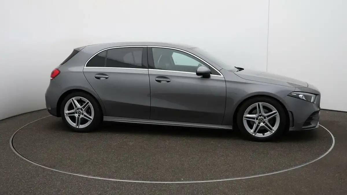 2020-mercedes-benz-a-class-13-a200-amg-line-hatchback-5d-big-40