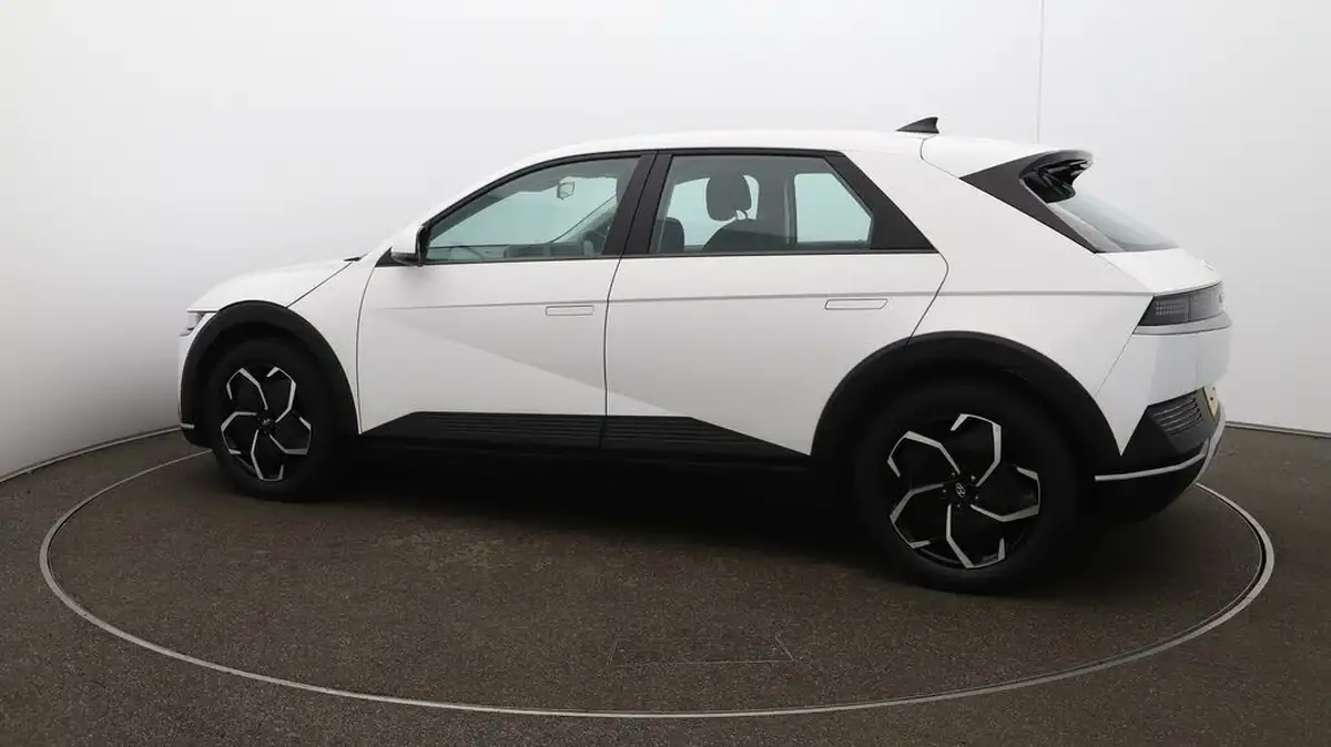 2022-hyundai-ioniq-5-e-se-connect-big-37