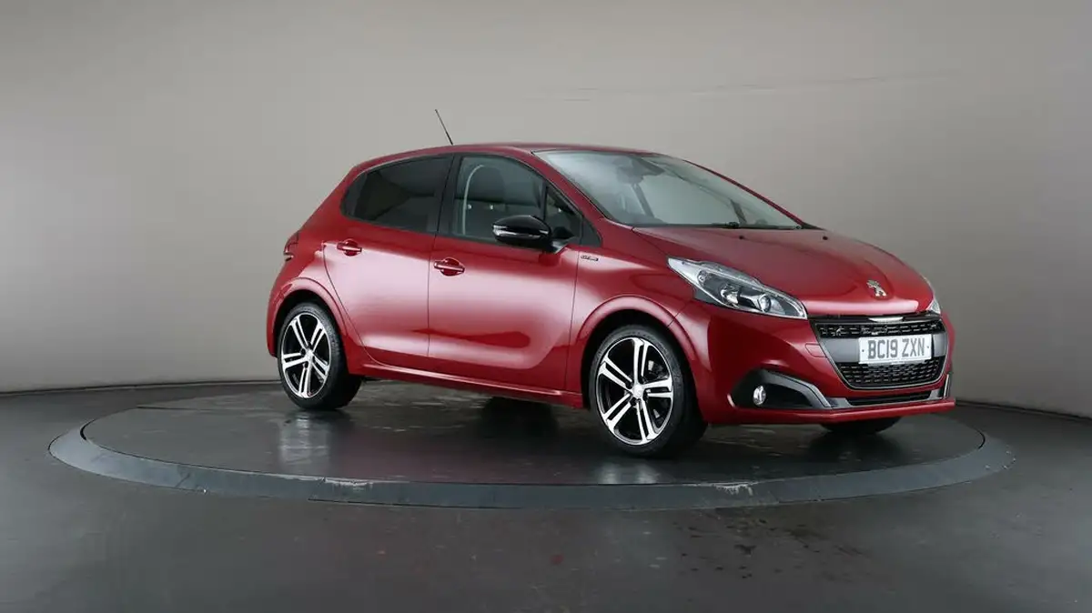 2019-peugeot-208-12-puretech-gt-line-110bhp-big-1