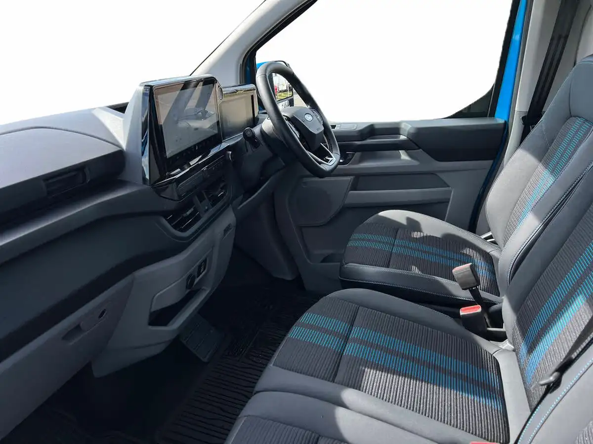 2025-ford-transit-custom-25t-320-l1h1-sport-phev-232pseu6e-panel-van-big-13