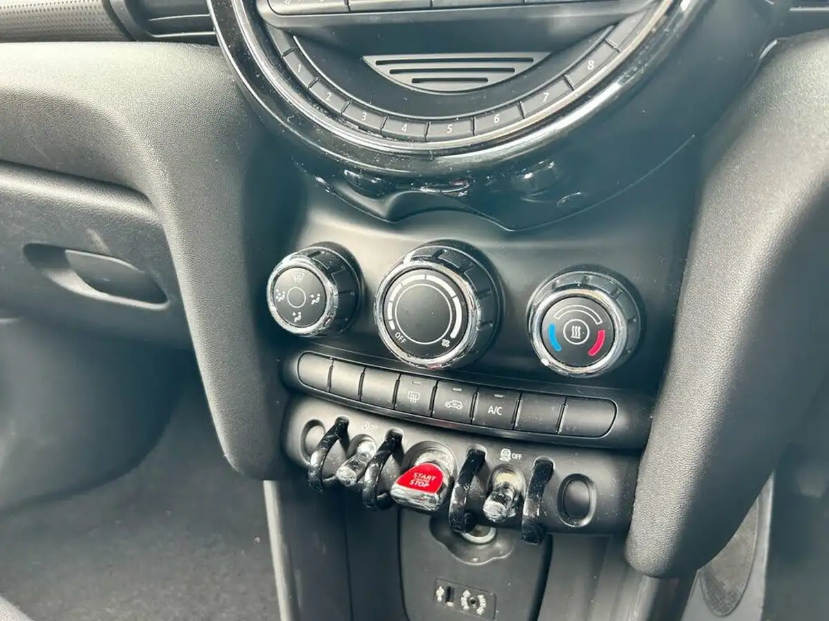 2014-mini-cooper-15-cooper-5d-big-15