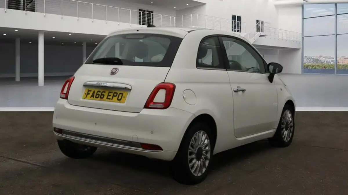 2017-fiat-500-12-lounge-big-3