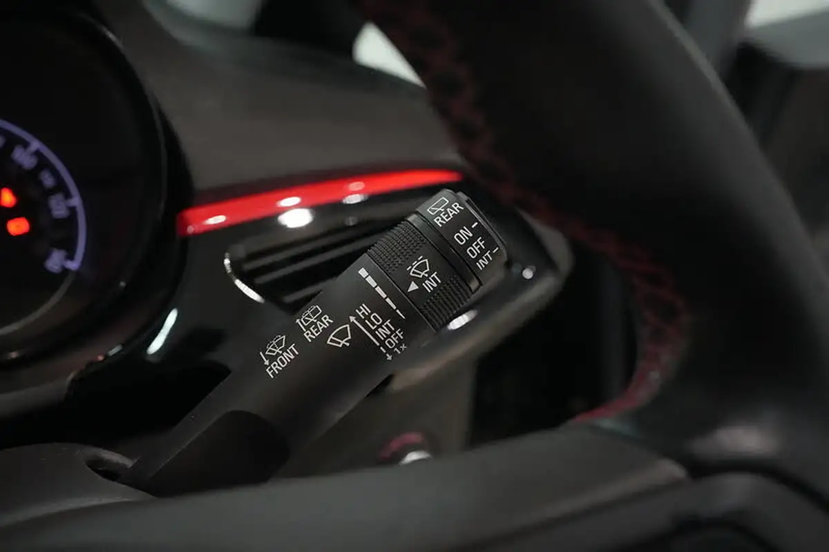 2018-vauxhall-corsa-14i-sri-90ps-ecotec-5d-big-29