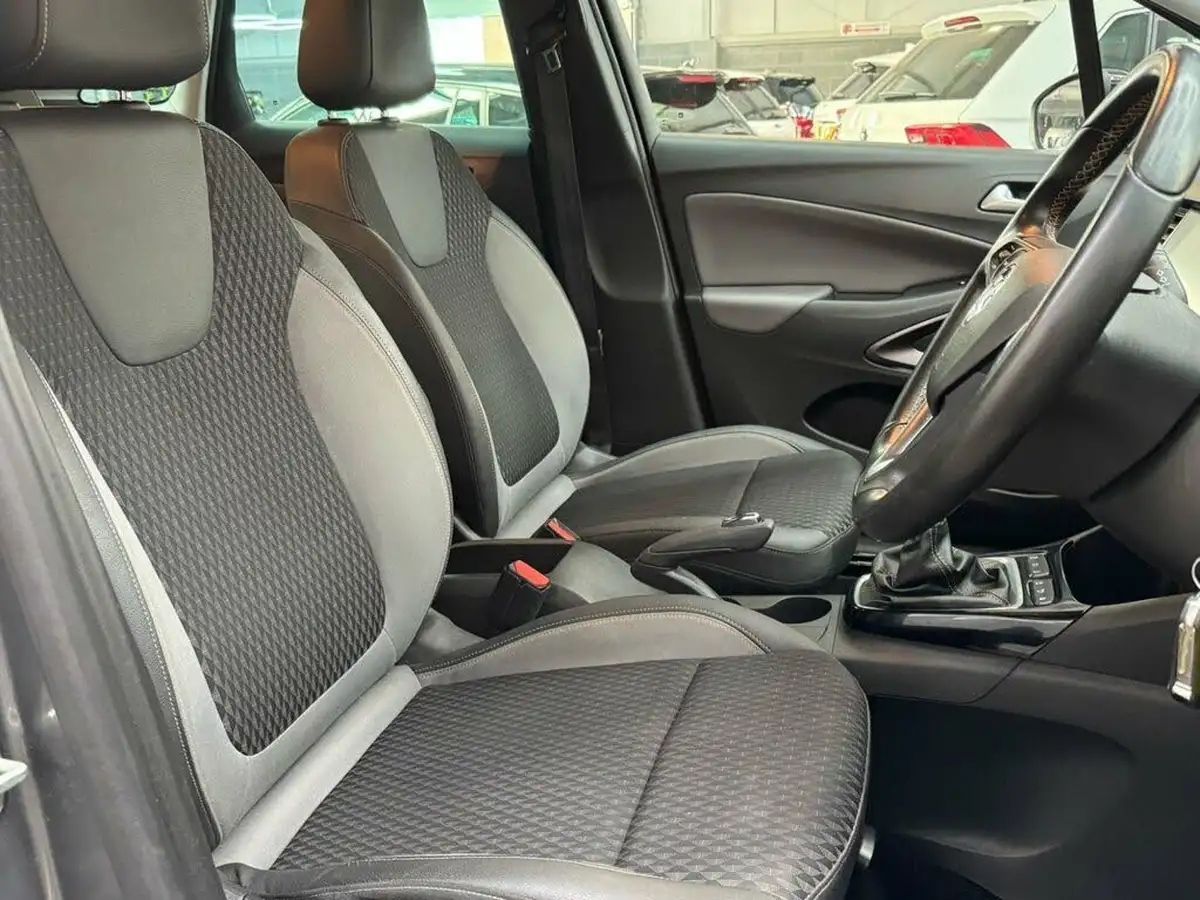 2018-vauxhall-crossland-x-16-tech-line-nav-120ps-big-4
