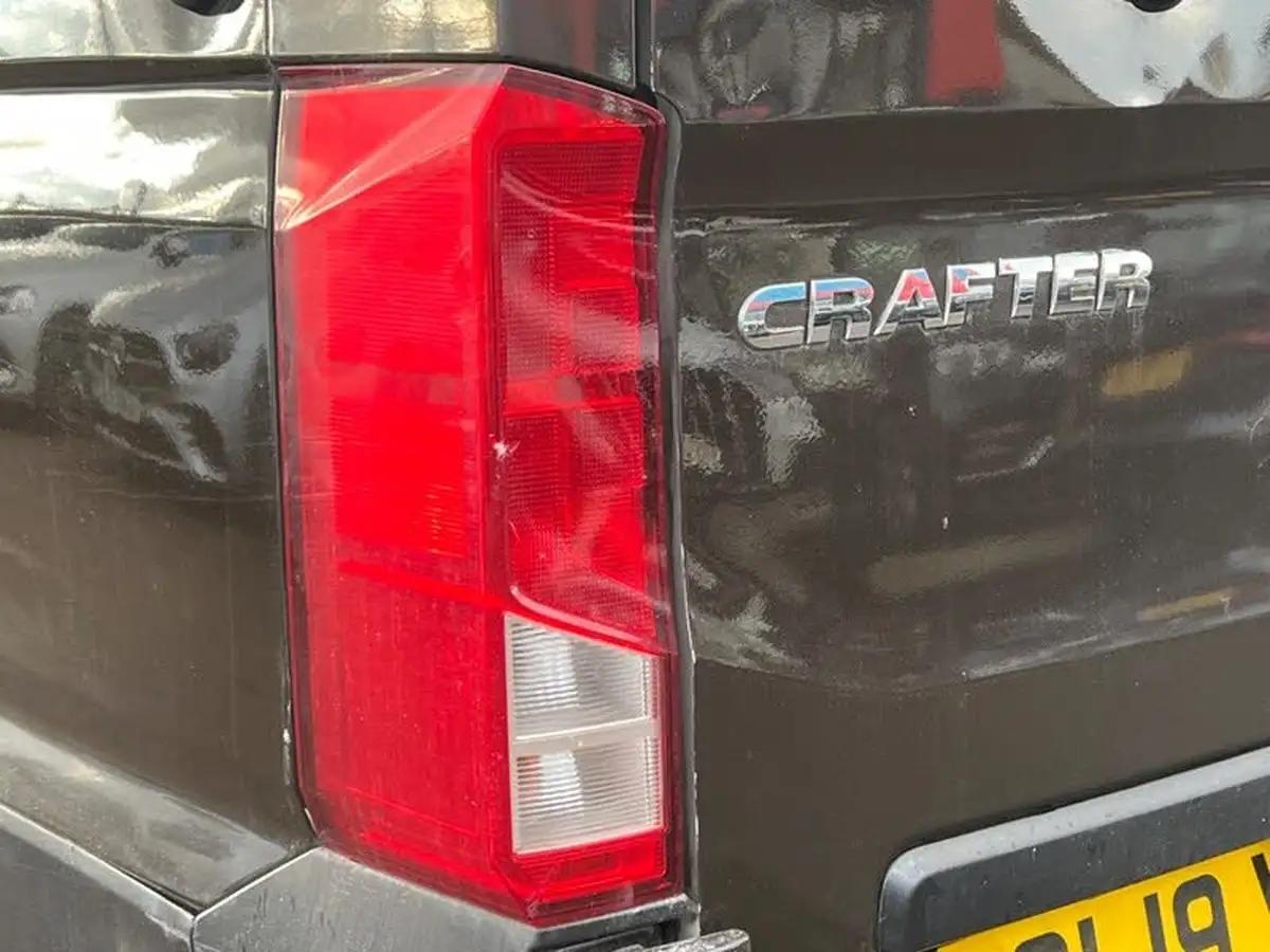 2019-volkswagen-crafter-20tdi-cr35-lwb-140pseu6-trendline-panel-van-big-20