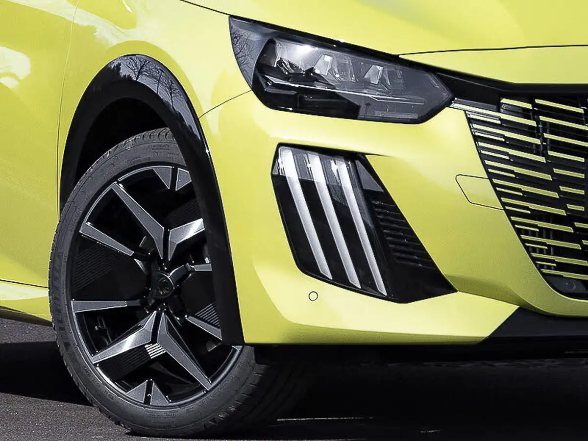 2025-peugeot-208-12-puretech-gt-100ps-big-19