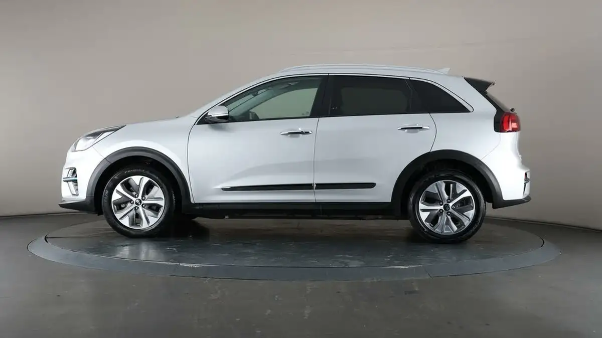 2021-kia-e-niro-ev-4-big-29