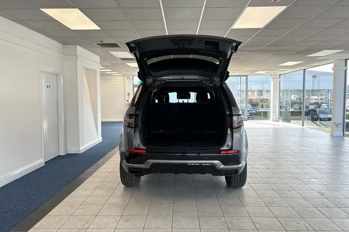 2021-land-rover-discovery-sport-20-d165-r-dynamic-s-plus-big-18