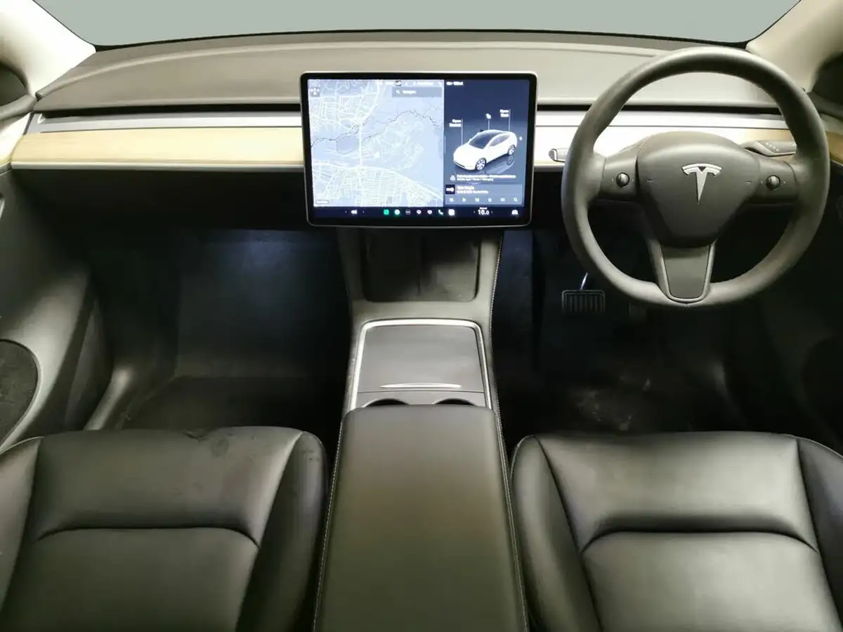 2023-tesla-model-y-e-rwd-big-8