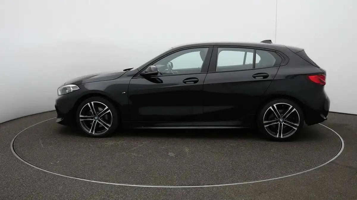 2022-bmw-1-series-15-118i-m-sport-lcp-dct-big-55