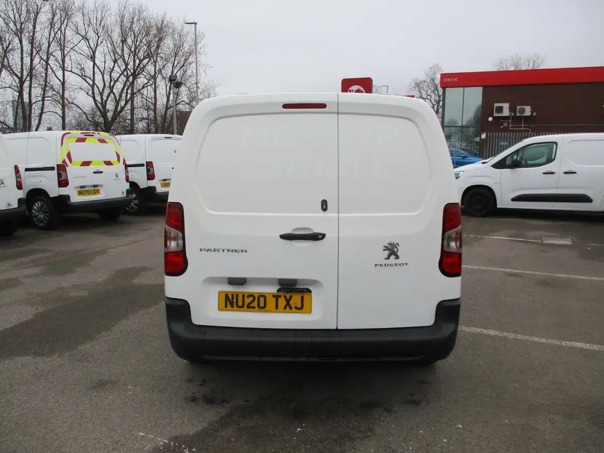 2020-peugeot-partner-15-bluehdi-950-professional-100ps-eu6dt-long-panel-big-5