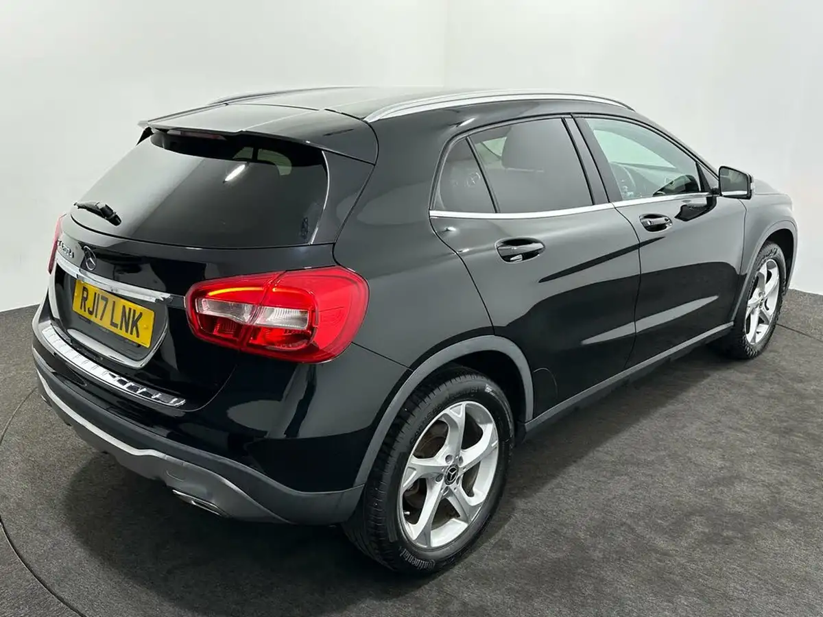 2017-mercedes-benz-gla-class-21d-gla-200d-sport-ss-7g-dct-big-49