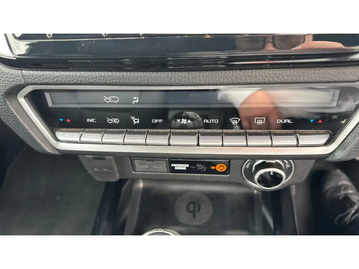 2022-isuzu-d-max-19td-v-cross-pick-up-auto-big-35