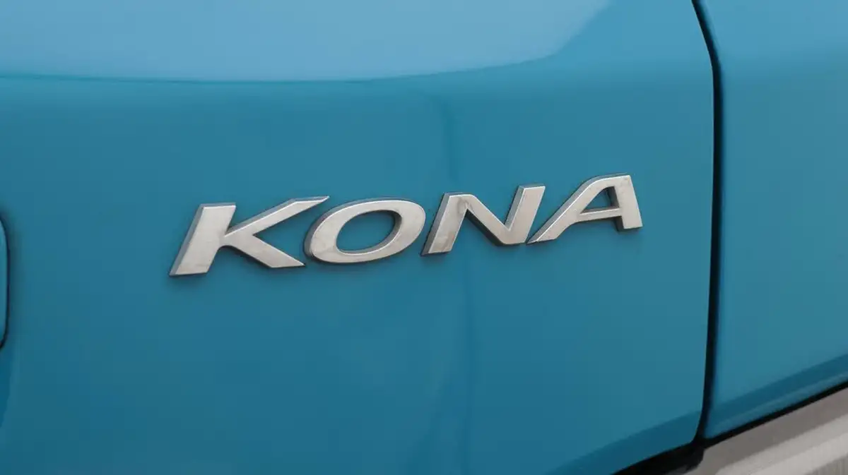 2022-hyundai-kona-e-premium-204ps-64kwh-7kw-obc-big-21