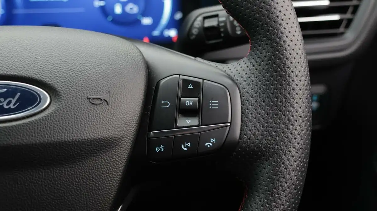 2023-ford-kuga-25t-st-line-edition-190ps-fhev-big-24