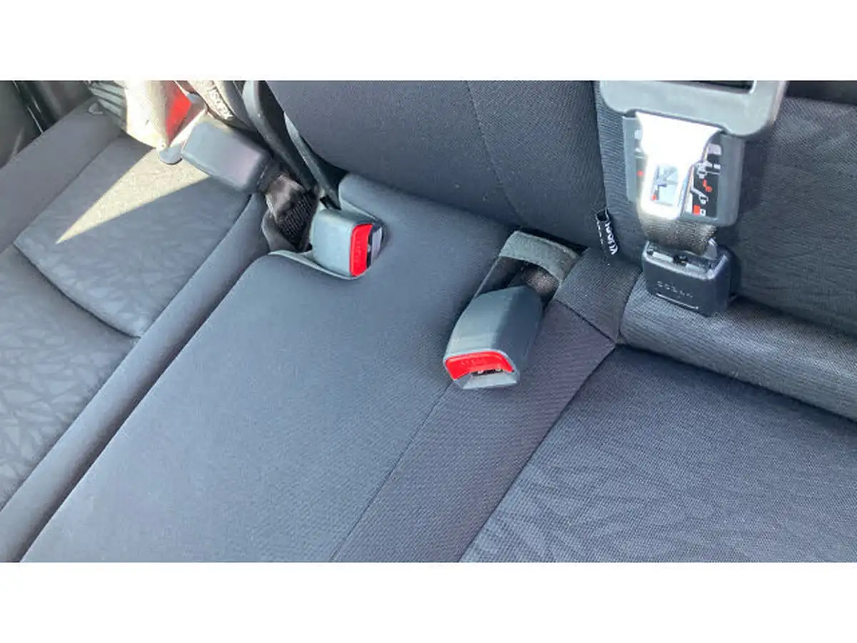 2016-hyundai-ix20-14-se-big-16